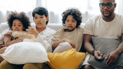 Skap en hyggelig TV-kveld for hele familien uten krangling om fjernkontrollen