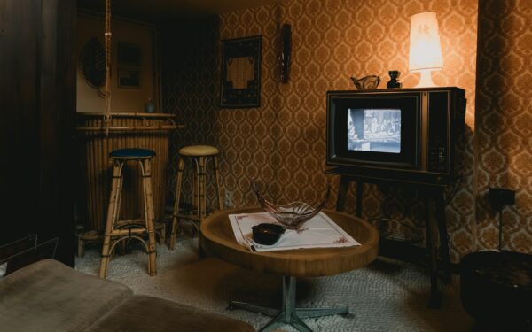 TV-historie på 10 timer: slik ser du utviklingen fra lineær TV til strømmejungel uten å gå deg vill