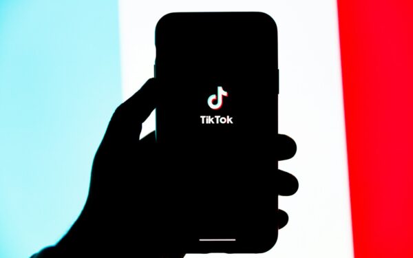 Hvordan TikTok gjør helt vanlige folk til kjente profiler på rekordtid