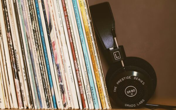 Musikk og minner: slik bruker du nostalgi som personlig lydspor i hverdagen