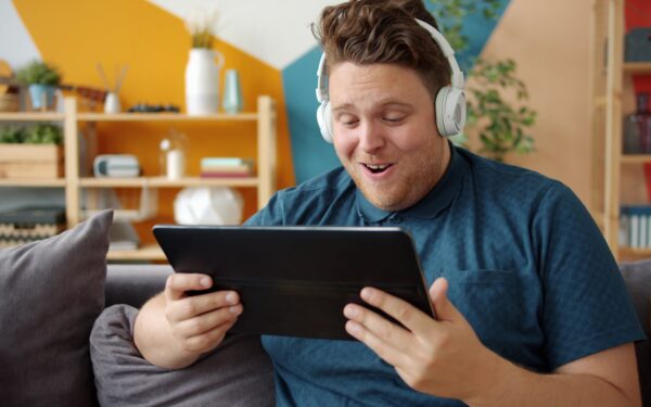 Streaming på nettbrett: slik gjør du nettbrettet til din beste underholdningsskjerm
