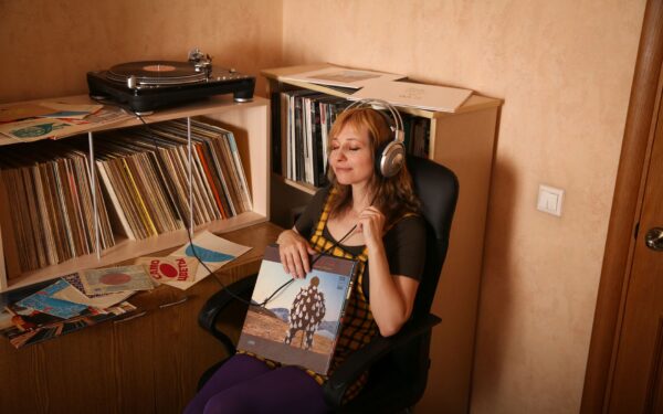 Slik bygger du din egen musikksmak: en guide for deg som vil høre mer enn algoritmen gir