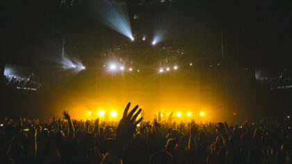 Slik får du mer ut av livealbum: en guide til deg som vil gjenoppleve konserter hjemme