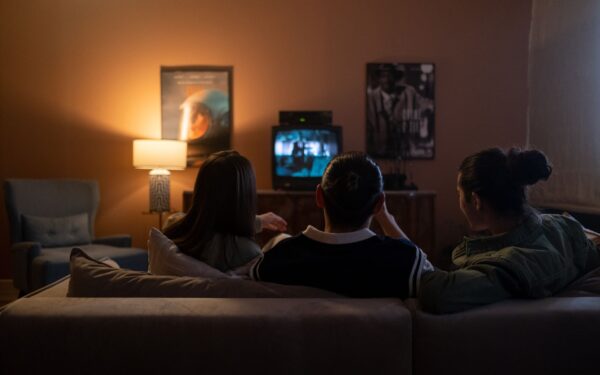 Slik setter du opp en hyggelig watch party på nett uten teknisk kaos