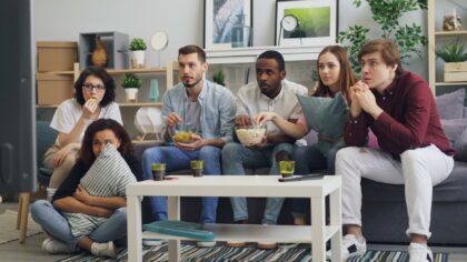 Slik lager du en god seriemaraton hjemme uten å bli sittende i sofaen i 12 timer