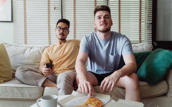 Slik koser du deg med norske TV-serier uten å bruke hele kvelden på å velge